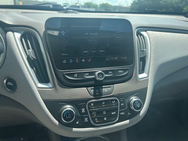 Used 2024 Chevrolet Malibu LT FWD image 24