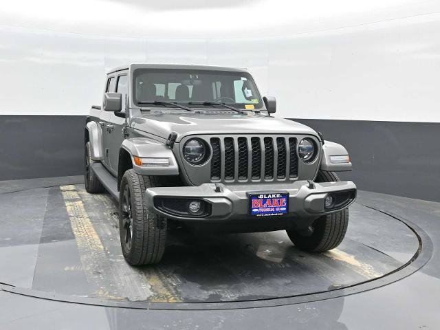 Used 2022 Jeep Gladiator Overland AWD/4WD image 2