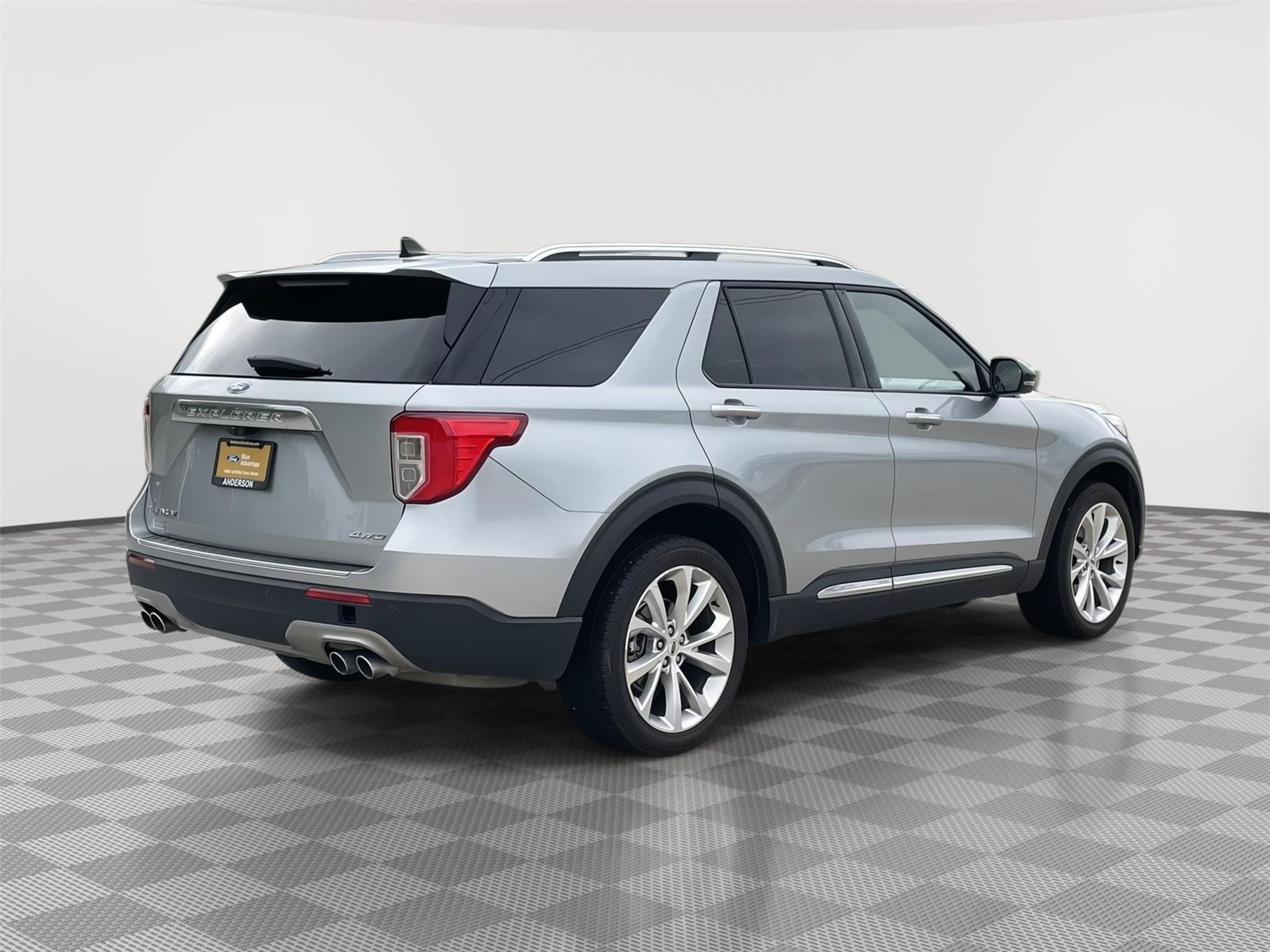 Certified 2022 Ford Explorer Platinum w/ Equipment Group 601A AWD/4WD image 7