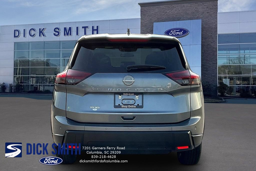 Used 2025 Nissan Rogue SV FWD image 5