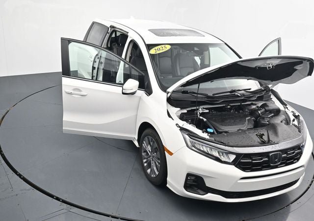 Used 2025 Honda Odyssey Touring image 34