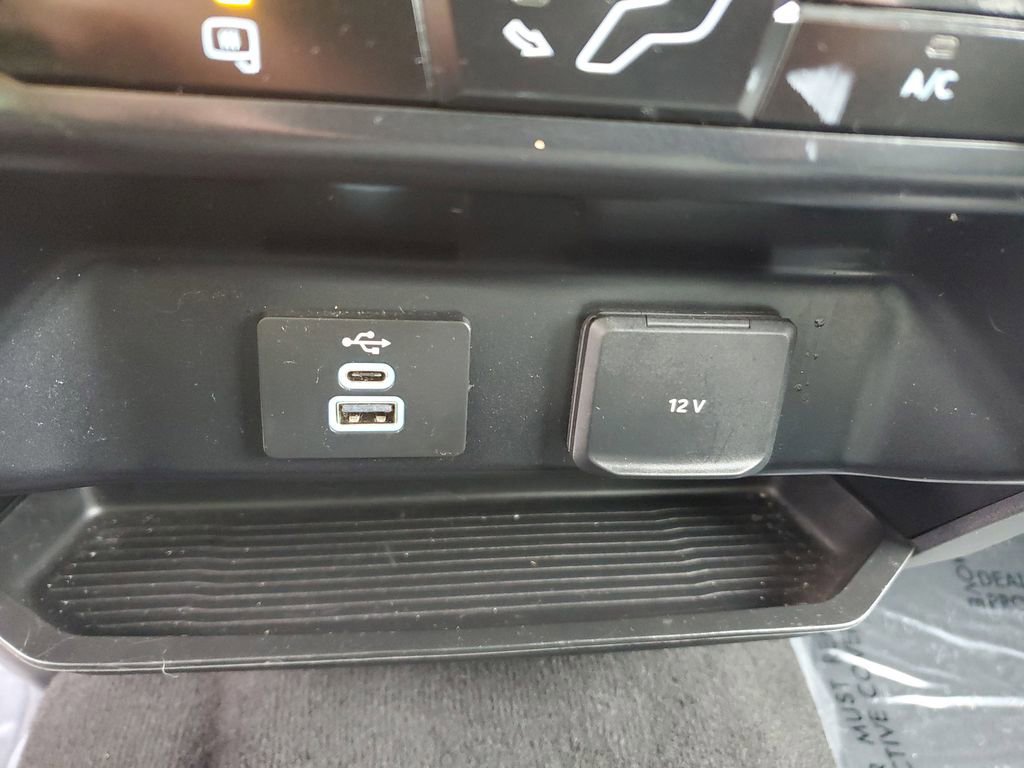 Certified 2025 Ford F250 XLT image 29