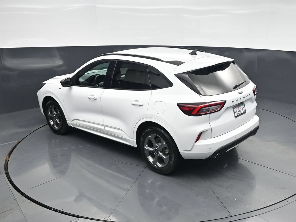 Certified 2023 Ford Escape ST-Line w/ Tech Pack #1 AWD/4WD image 41