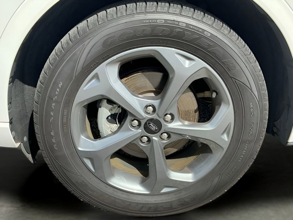 Certified 2024 Ford Escape ST-Line Select AWD/4WD image 35