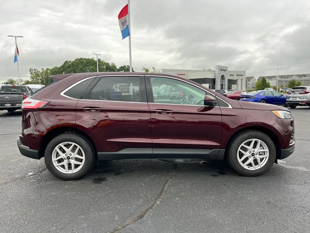Certified 2024 Ford Edge SEL w/ Convenience Package AWD/4WD image 9