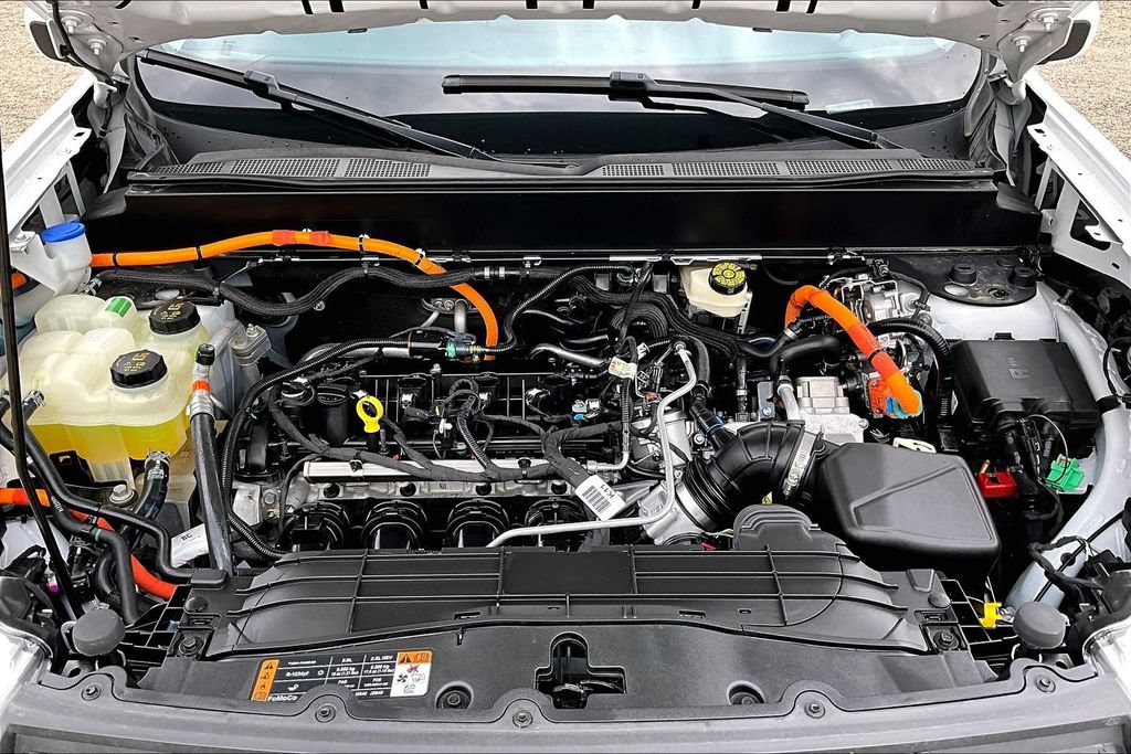 Certified 2022 Ford Maverick Lariat w/ Lariat Luxury Package FWD image 10