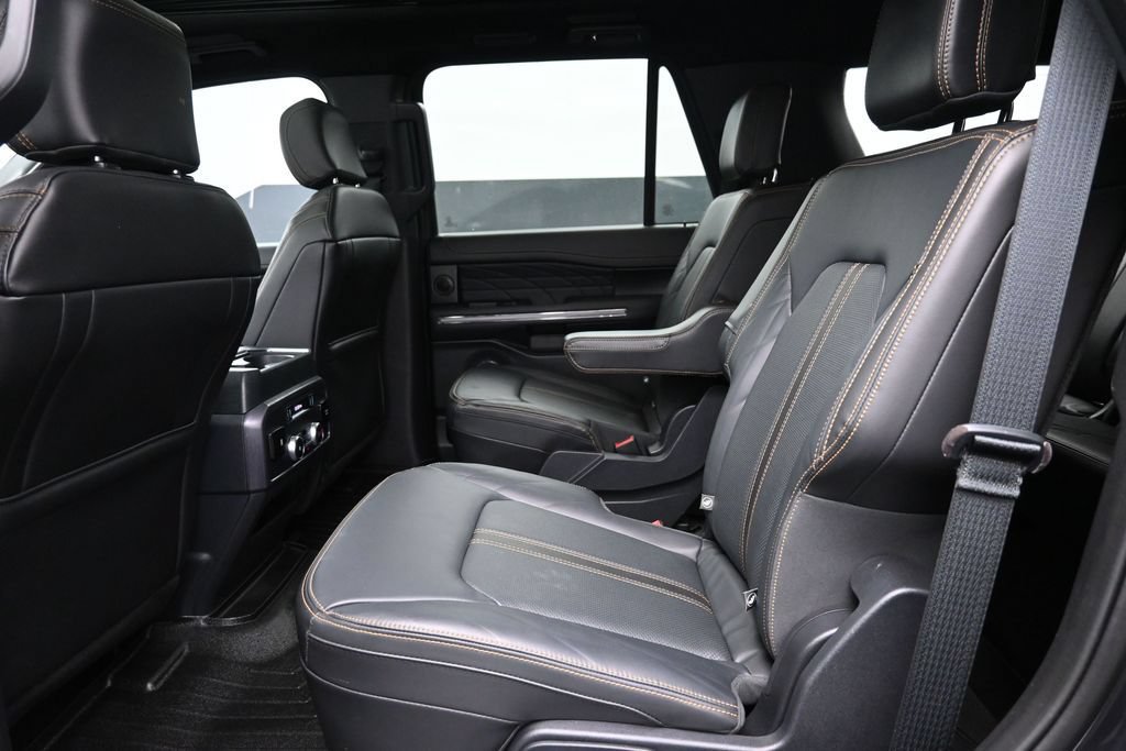 Certified 2022 Ford Expedition Platinum RWD image 23