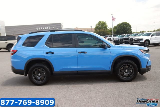 Used 2023 Honda Pilot TrailSport image 4