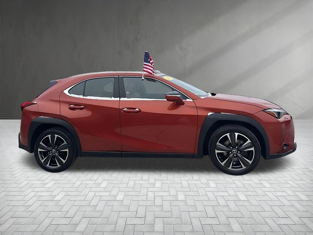Used 2019 Lexus UX 200 image 8