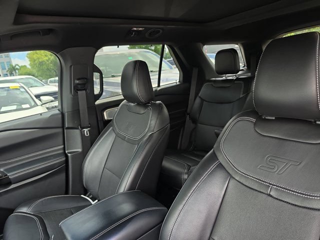 Certified 2023 Ford Explorer ST w/ Equipment Group 401A AWD/4WD image 18