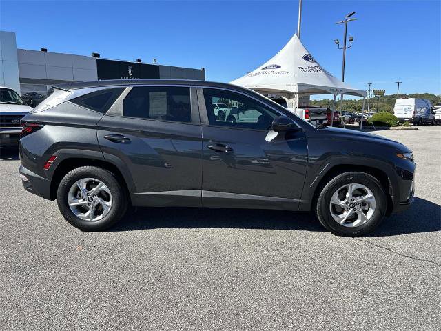 Used 2024 Hyundai Tucson SE image 3