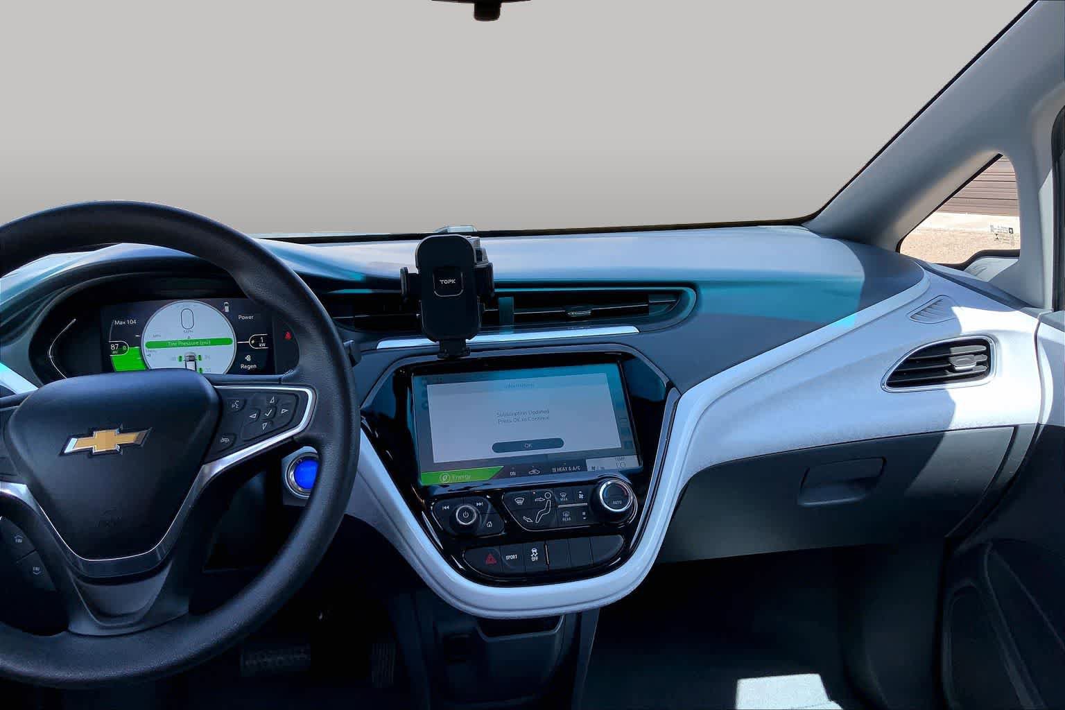 Used 2017 Chevrolet Bolt LT FWD image 6
