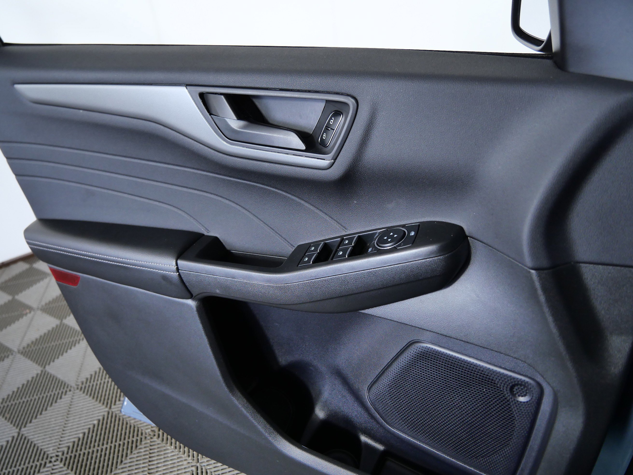 Certified 2023 Ford Escape Active AWD/4WD image 26