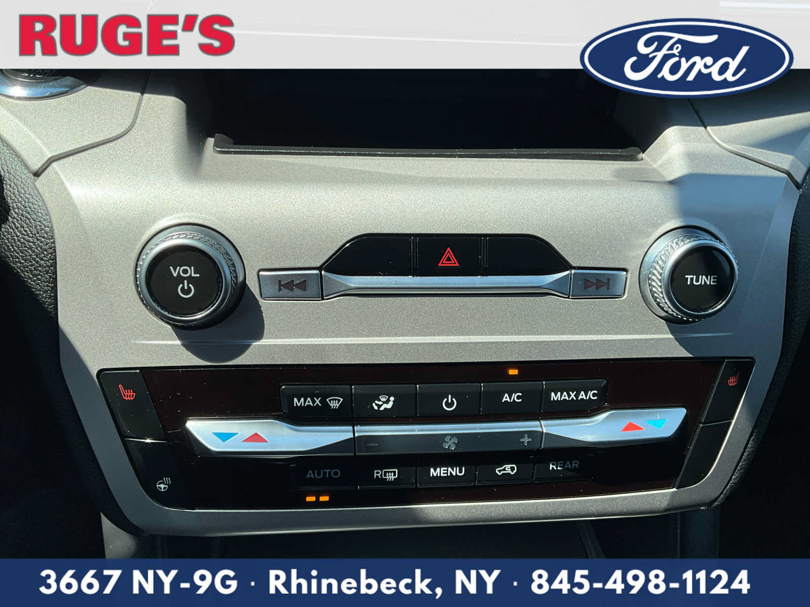 Certified 2023 Ford Explorer XLT w/ Equipment Group 202A AWD/4WD image 23