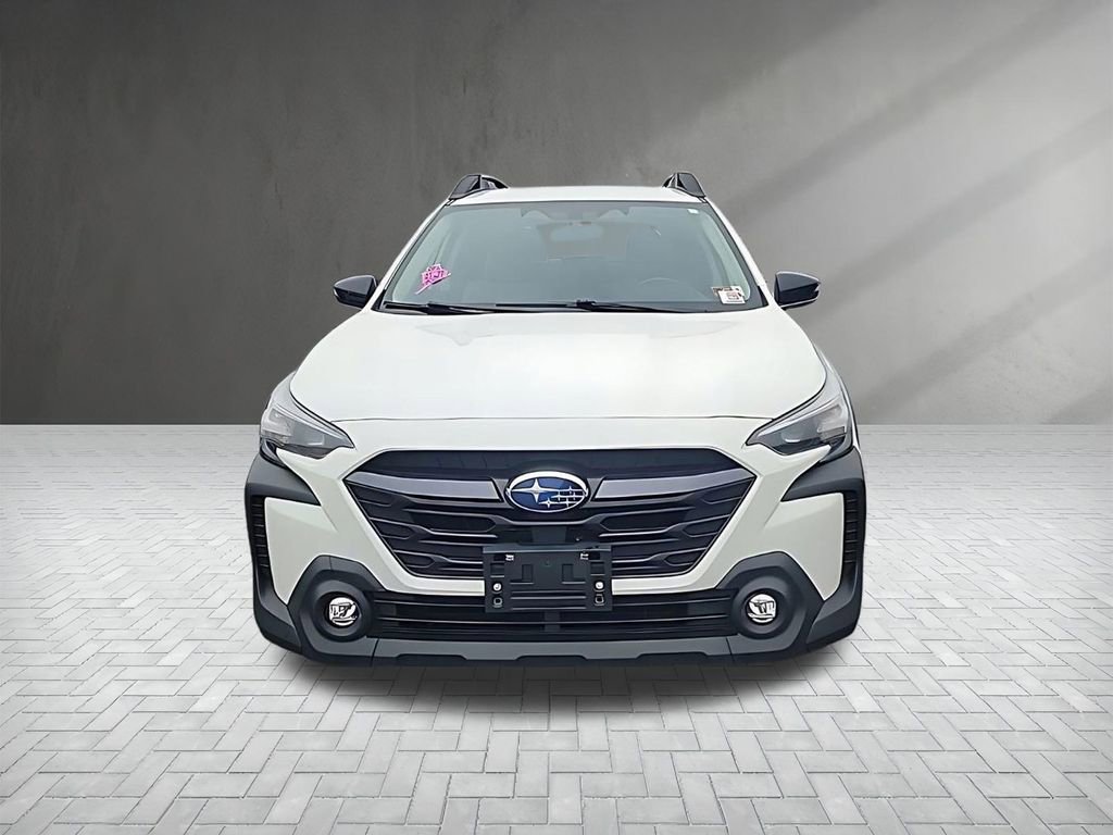 Used 2023 Subaru Outback Premium image 2
