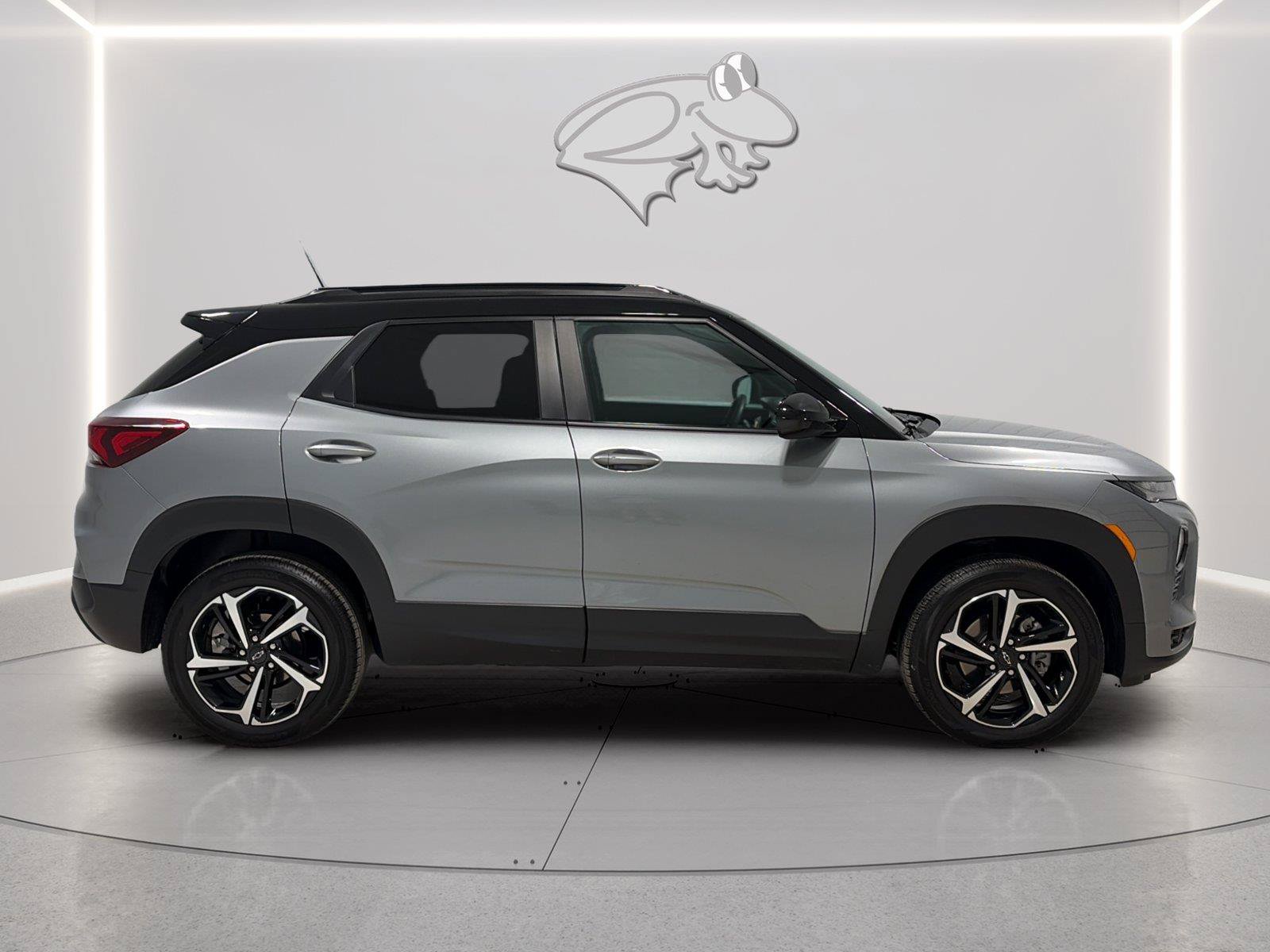 Used 2023 Chevrolet TrailBlazer RS w/ Convenience Package AWD/4WD image 6