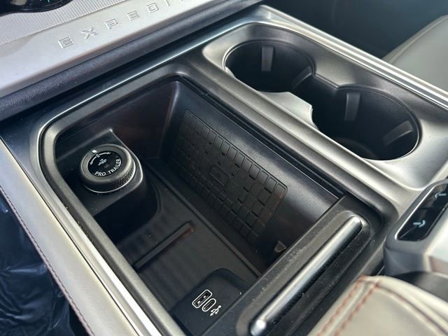 Certified 2025 Ford Expedition Active image 24