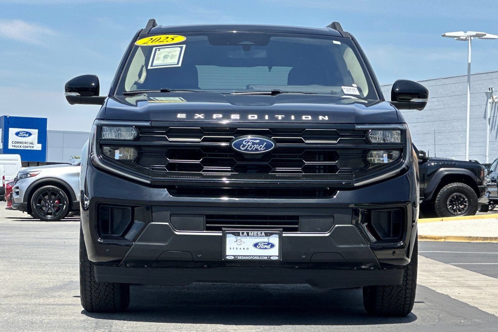 Certified 2025 Ford Expedition Active AWD/4WD image 8