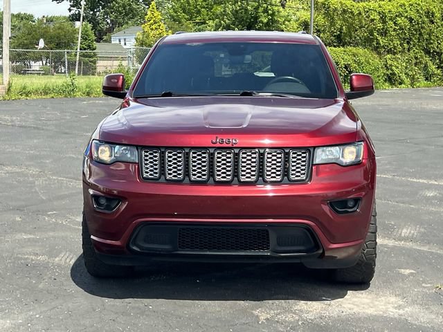 Used 2020 Jeep Grand Cherokee Altitude AWD/4WD image 8