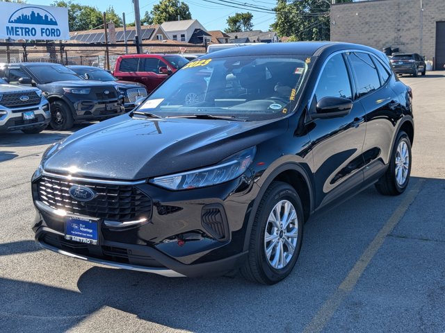 Certified 2023 Ford Escape Active AWD/4WD image 8
