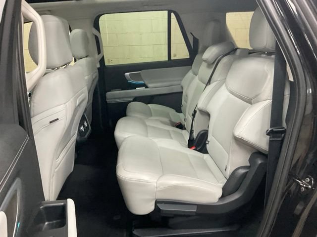 Certified 2025 Ford Expedition Max Platinum AWD/4WD image 16