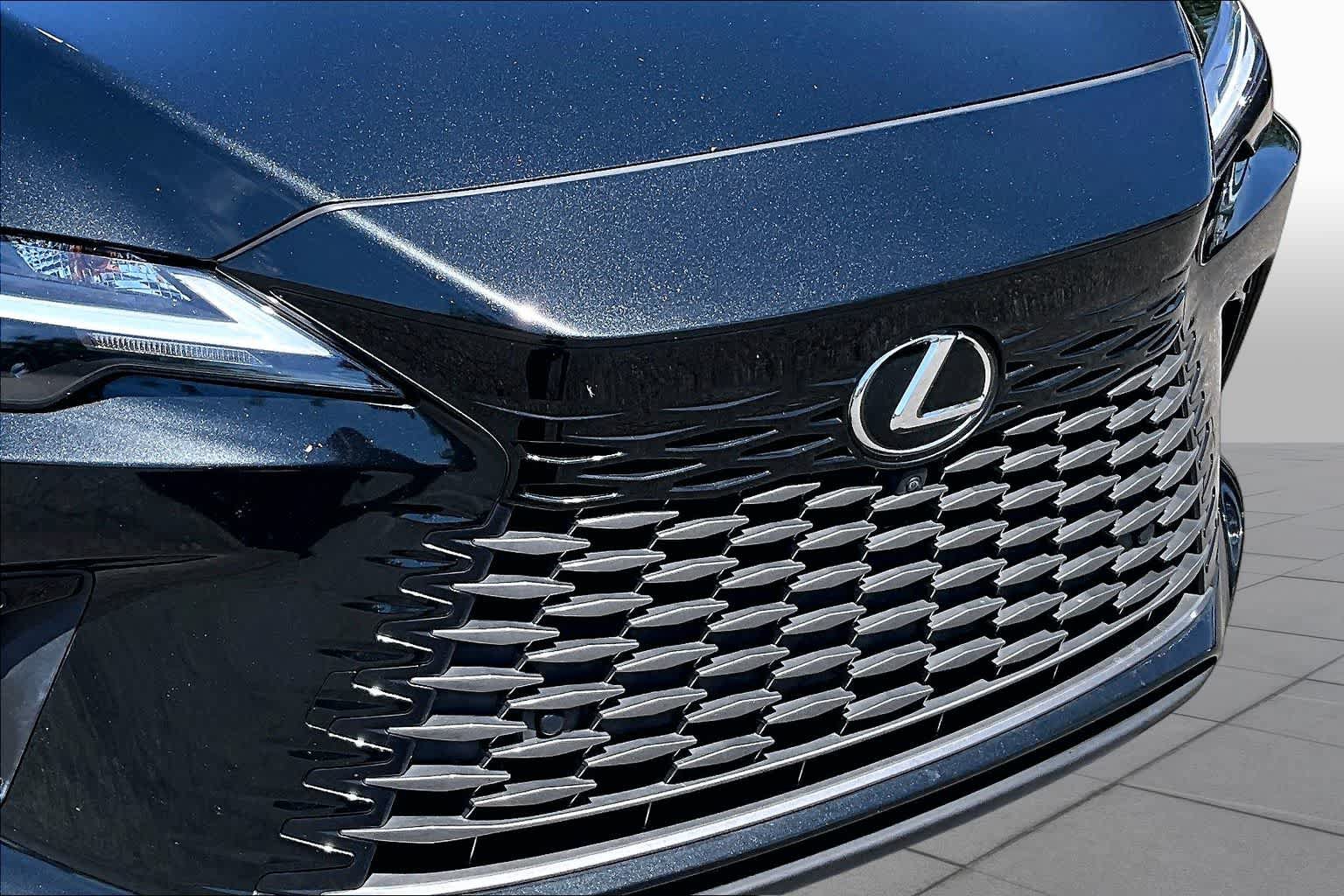 Used 2023 Lexus RX 350 Premium Plus w/ Cold Area Package FWD image 30