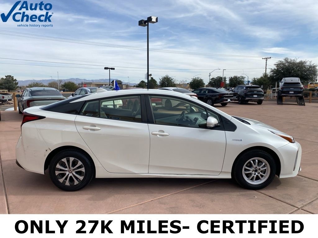 Used 2020 Toyota Prius XLE w/ Advanced Technology Package image 10