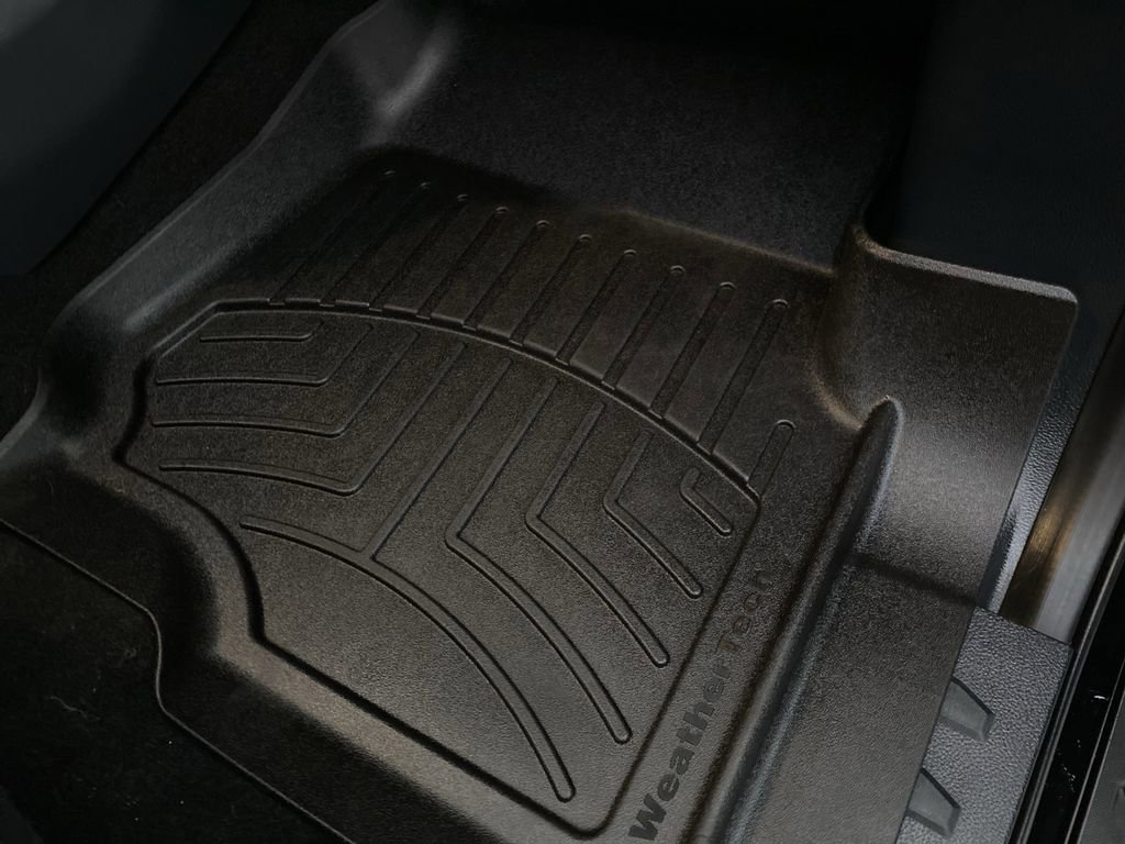 Certified 2023 Ford F150 XLT w/ Equipment Group 302A High image 12