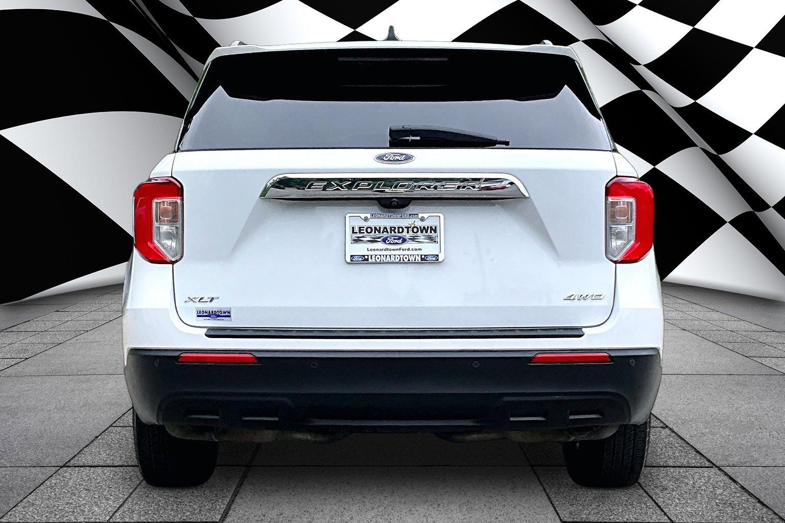 Certified 2021 Ford Explorer XLT AWD/4WD image 4