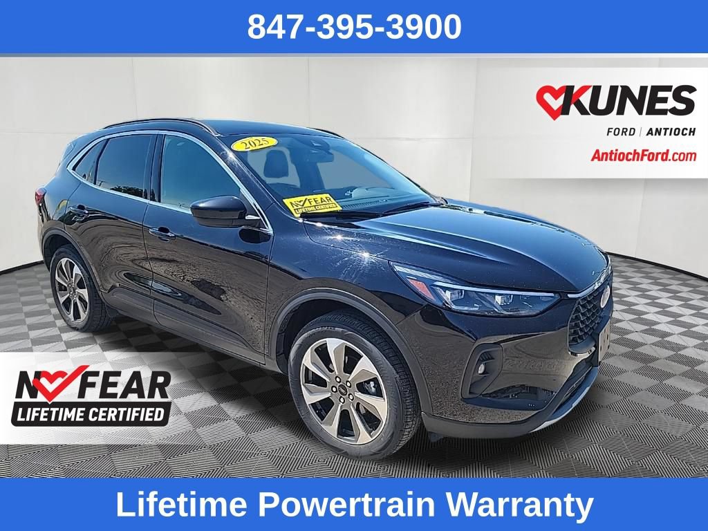 Certified 2025 Ford Escape Platinum AWD/4WD image 10