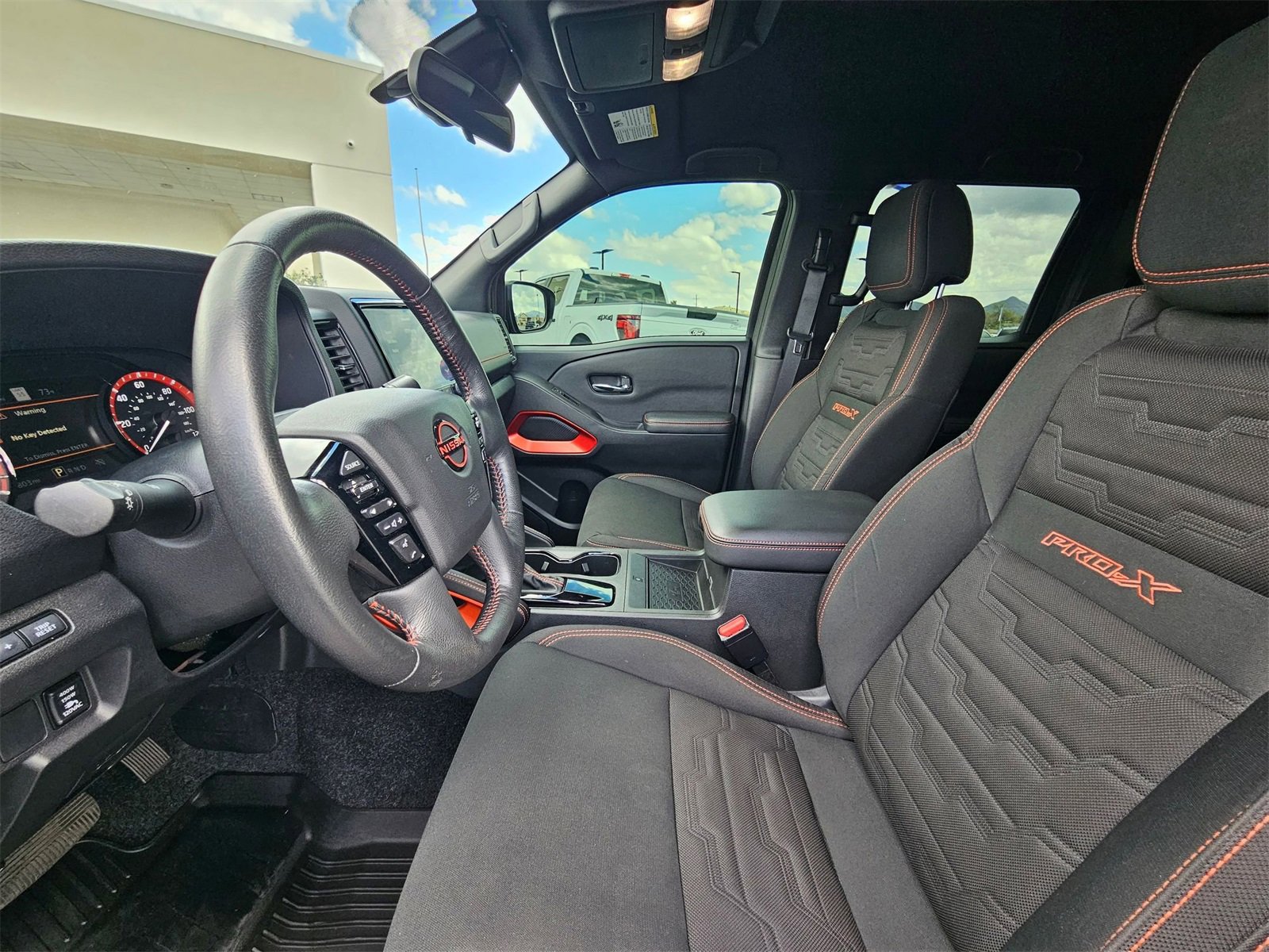 Used 2024 Nissan Frontier Pro-X w/ Pro Convenience Package image 13
