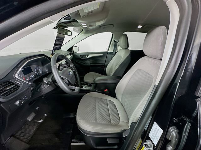 Certified 2022 Ford Escape SE w/ SE Sport Appearance Package image 28