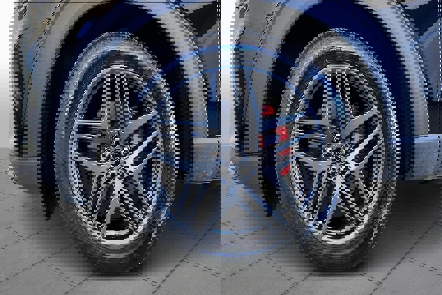 Certified 2025 Ford Explorer ST image 12