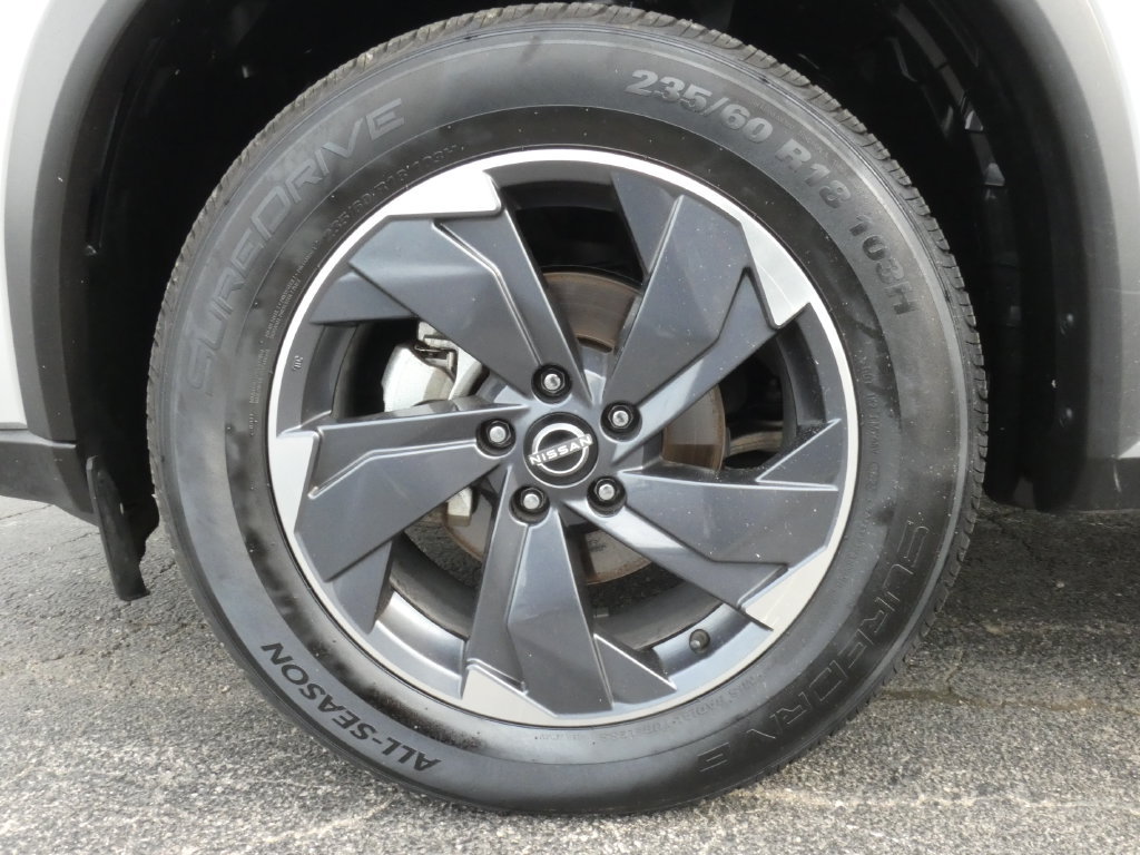 Used 2024 Nissan Rogue SV AWD/4WD image 31