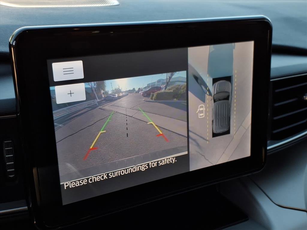 Certified 2022 Ford Explorer XLT w/ Equipment Group 202A image 23