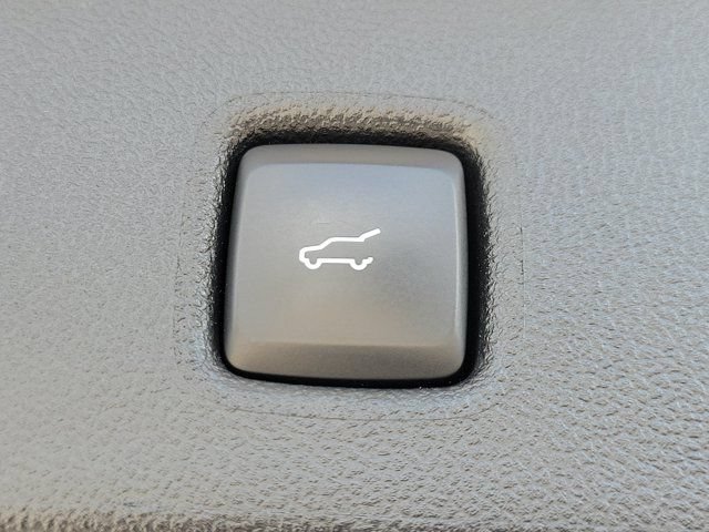 Certified 2022 Ford Escape SE w/ Convenience Package FWD image 10