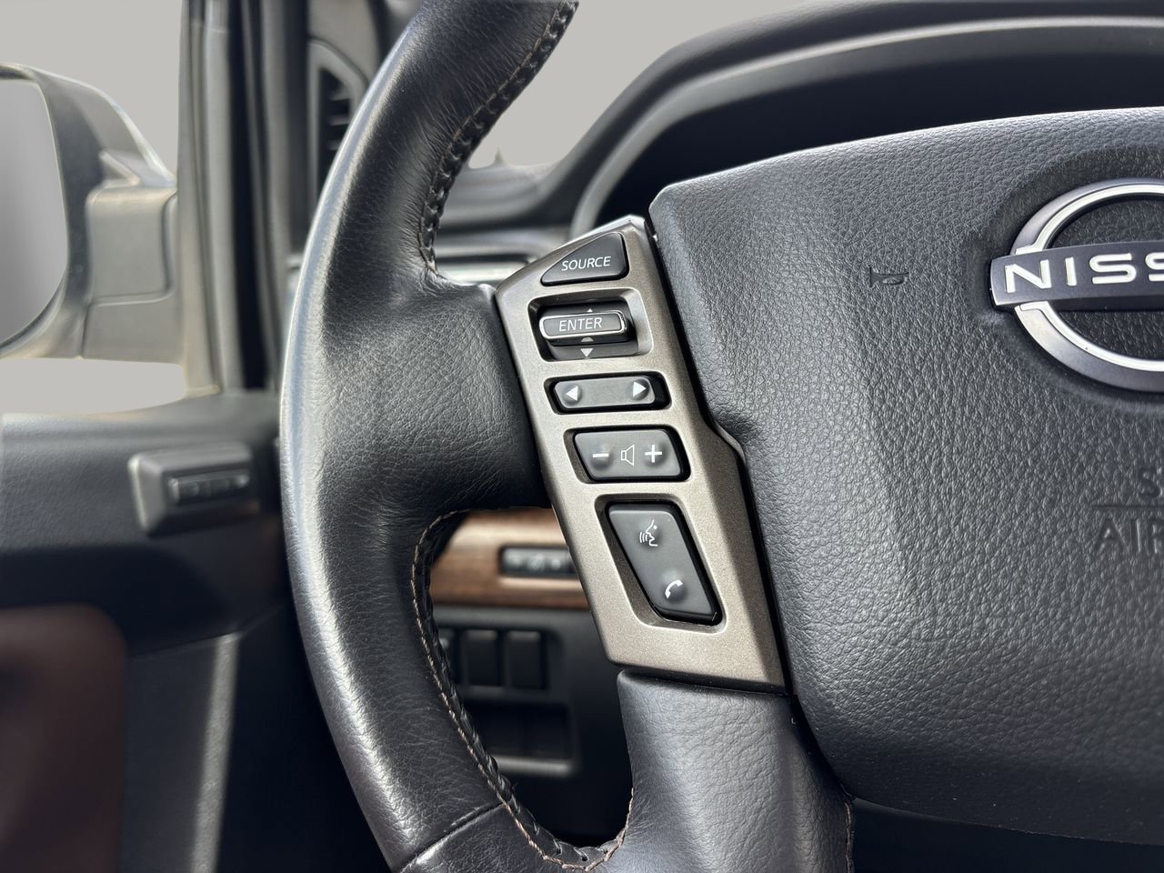 Used 2023 Nissan Titan Platinum Reserve w/ Off Road Protection Package AWD/4WD image 27