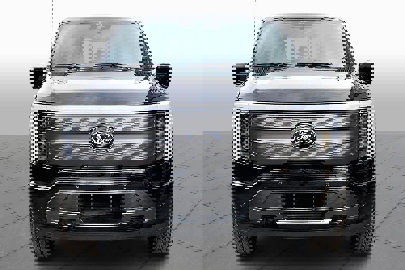 Certified 2025 Ford F150 Lightning Lariat image 4