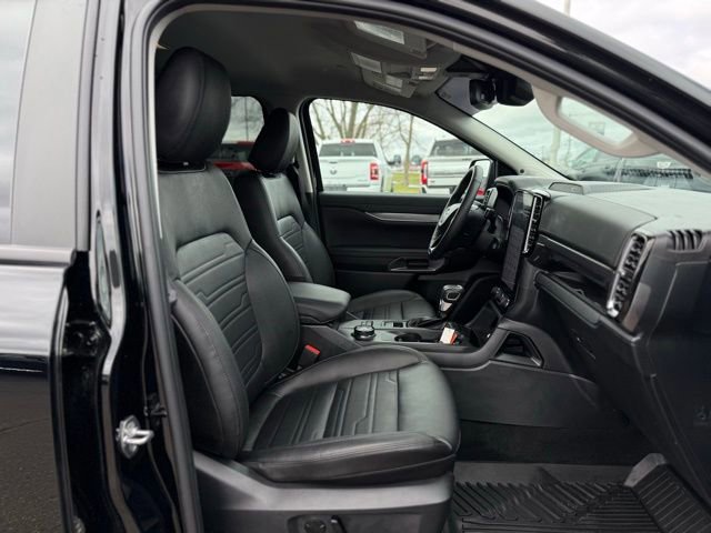 Certified 2025 Ford Ranger Lariat w/ Black Appearance Package image 31