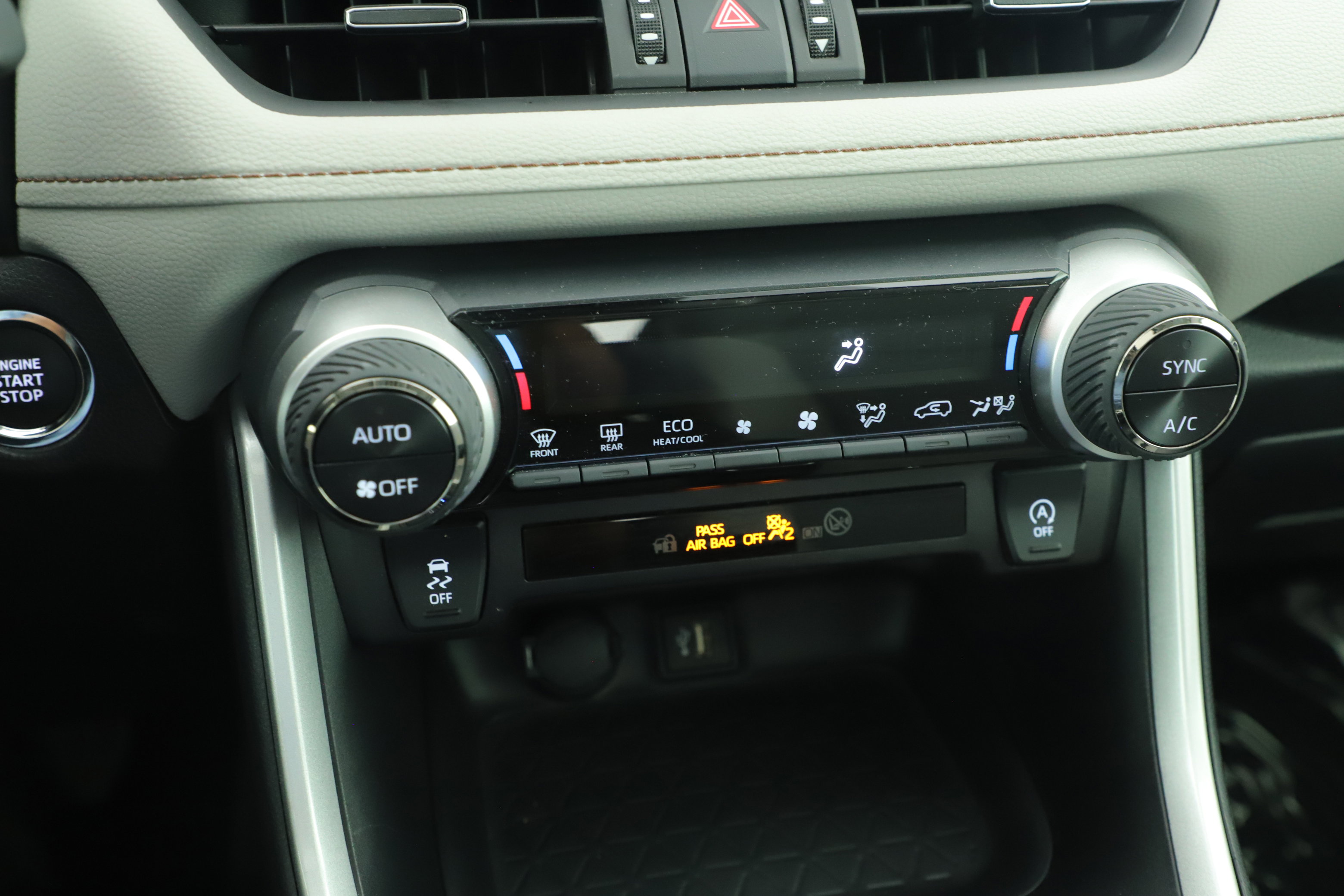 Used 2025 Toyota RAV4 XLE Premium FWD image 16