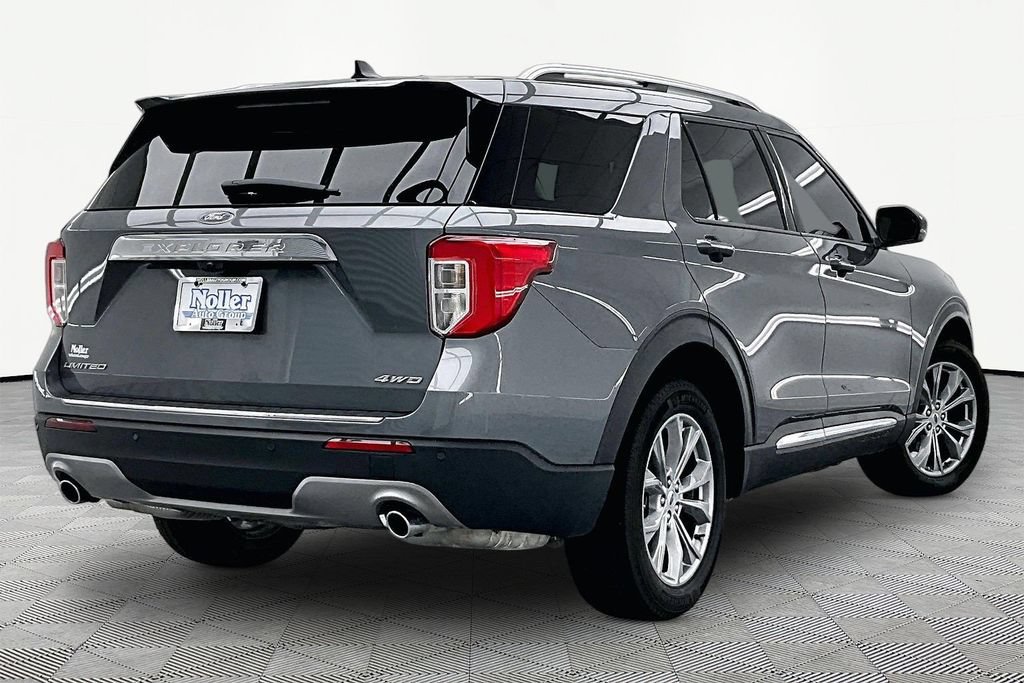 Certified 2023 Ford Explorer Limited w/ Limited Technology Package AWD/4WD image 2