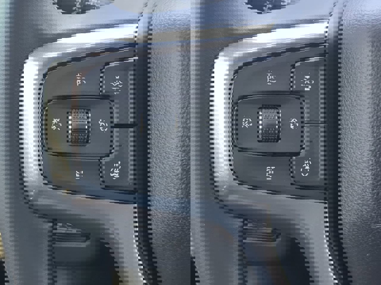 Used 2024 Chevrolet Suburban Z71 w/ Z71 Off-Road Package image 24