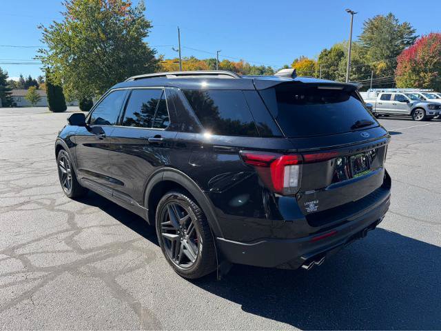 Certified 2025 Ford Explorer ST AWD/4WD image 3