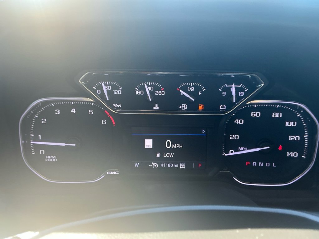 Used 2022 GMC Sierra 1500 AT4 w/ AT4 Premium Package AWD/4WD image 19
