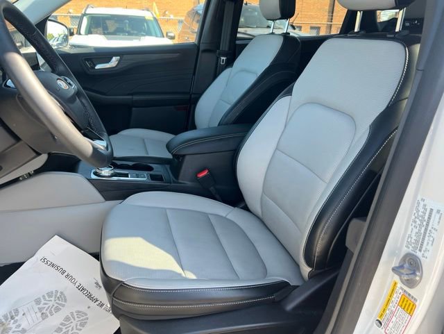 Certified 2023 Ford Escape Platinum AWD/4WD image 20