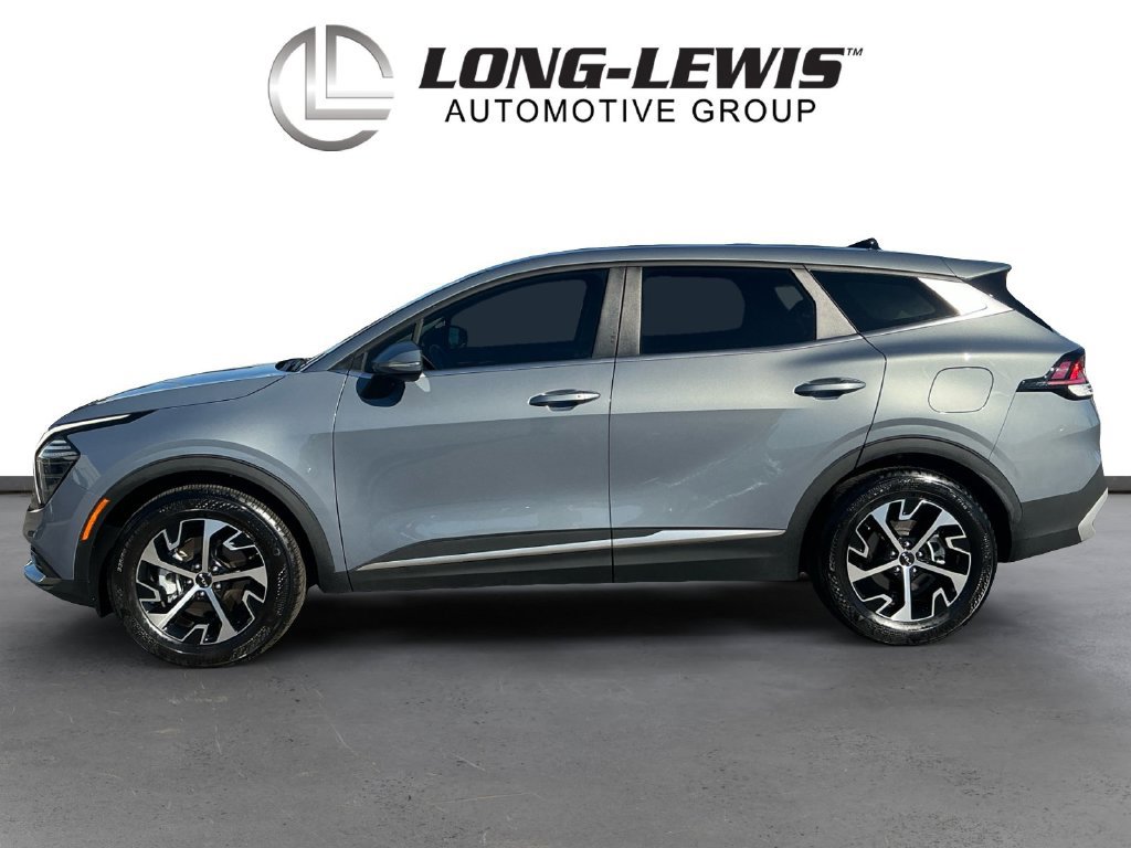 Used 2025 Kia Sportage EX FWD image 2