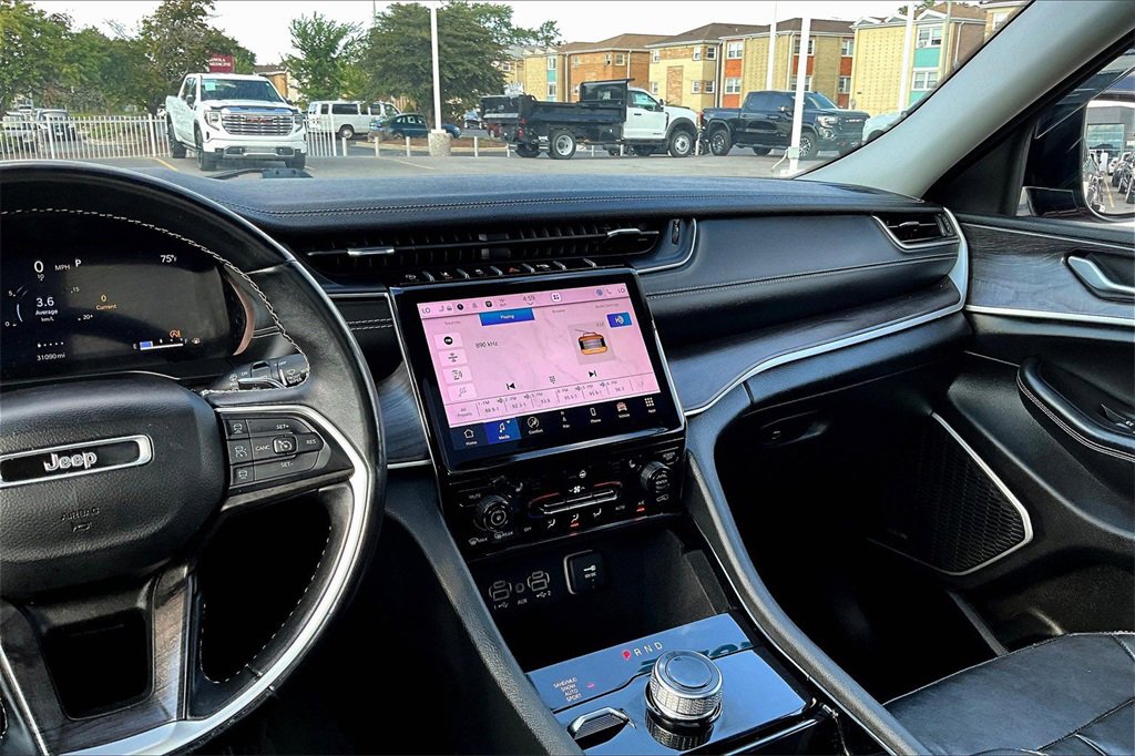 Used 2022 Jeep Grand Cherokee L Limited image 6