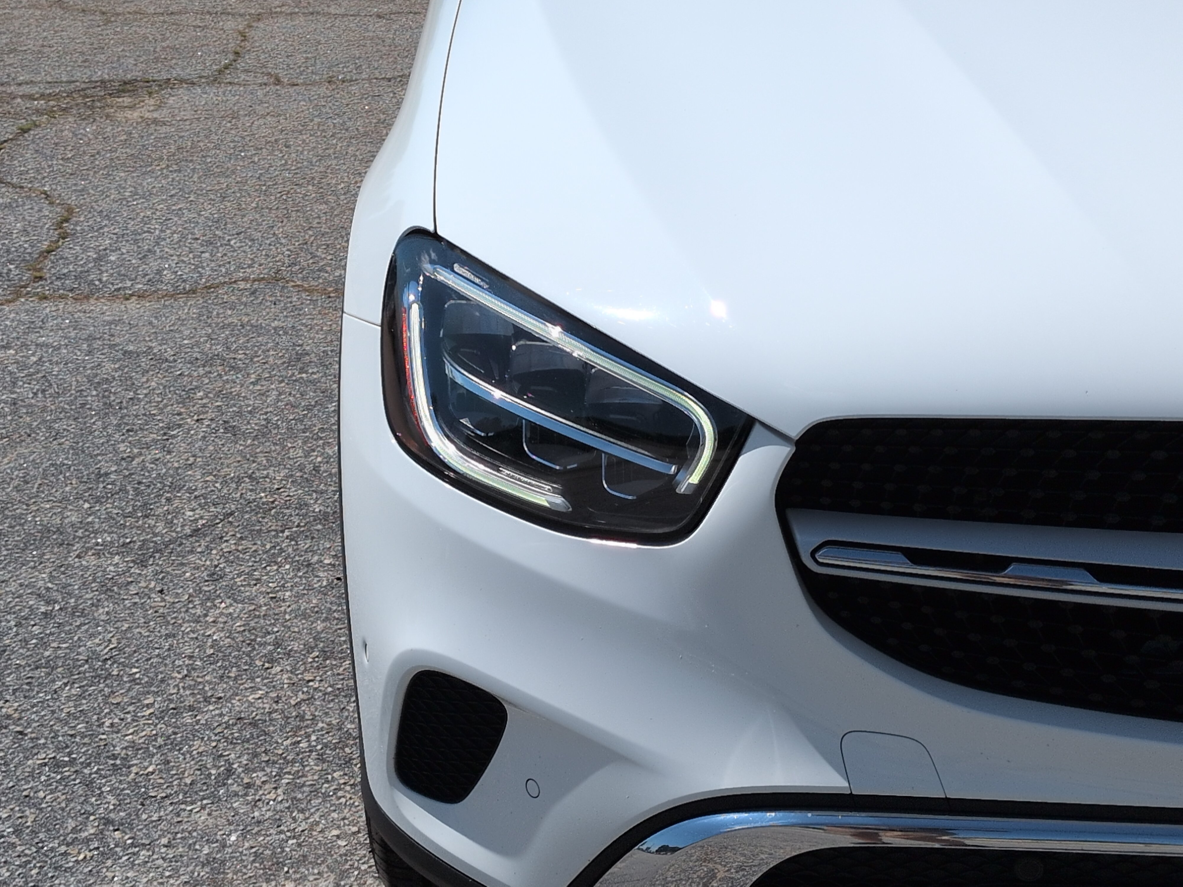 Used 2022 Mercedes-Benz GLC 300 4MATIC Coupe image 8
