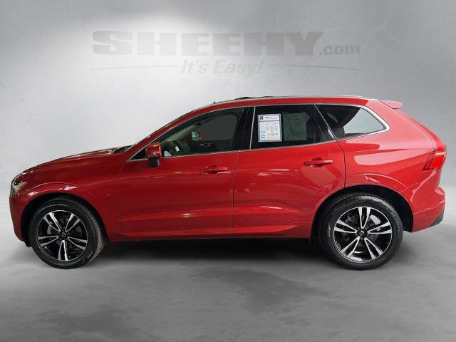 Used 2021 Volvo XC60 T5 Momentum w/ Premium Package image 2