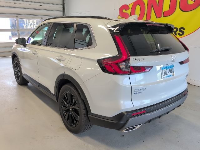 Used 2024 Honda CR-V Sport Touring image 3